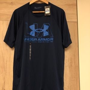 Mens XL Under Armour Velocity short sleeve shirt